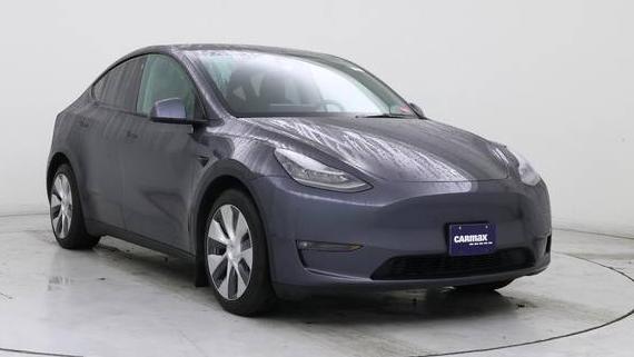 TESLA MODEL Y 2021 5YJYGDEE9MF145748 image